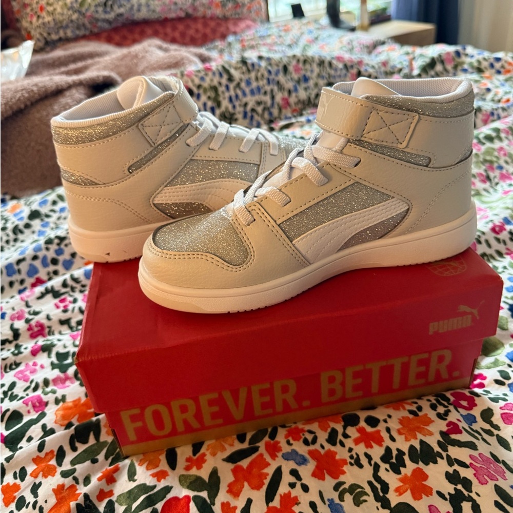 New w/Box - Puma Kids White High-Top Sneakers with Silver Glitter Panels